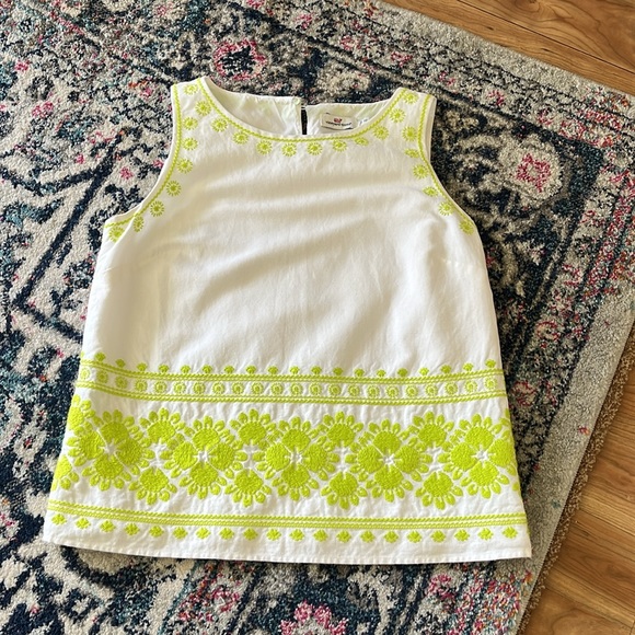 Vineyard Vines neon green and white embroidered sleeveless top size 10 - Picture 9 of 11